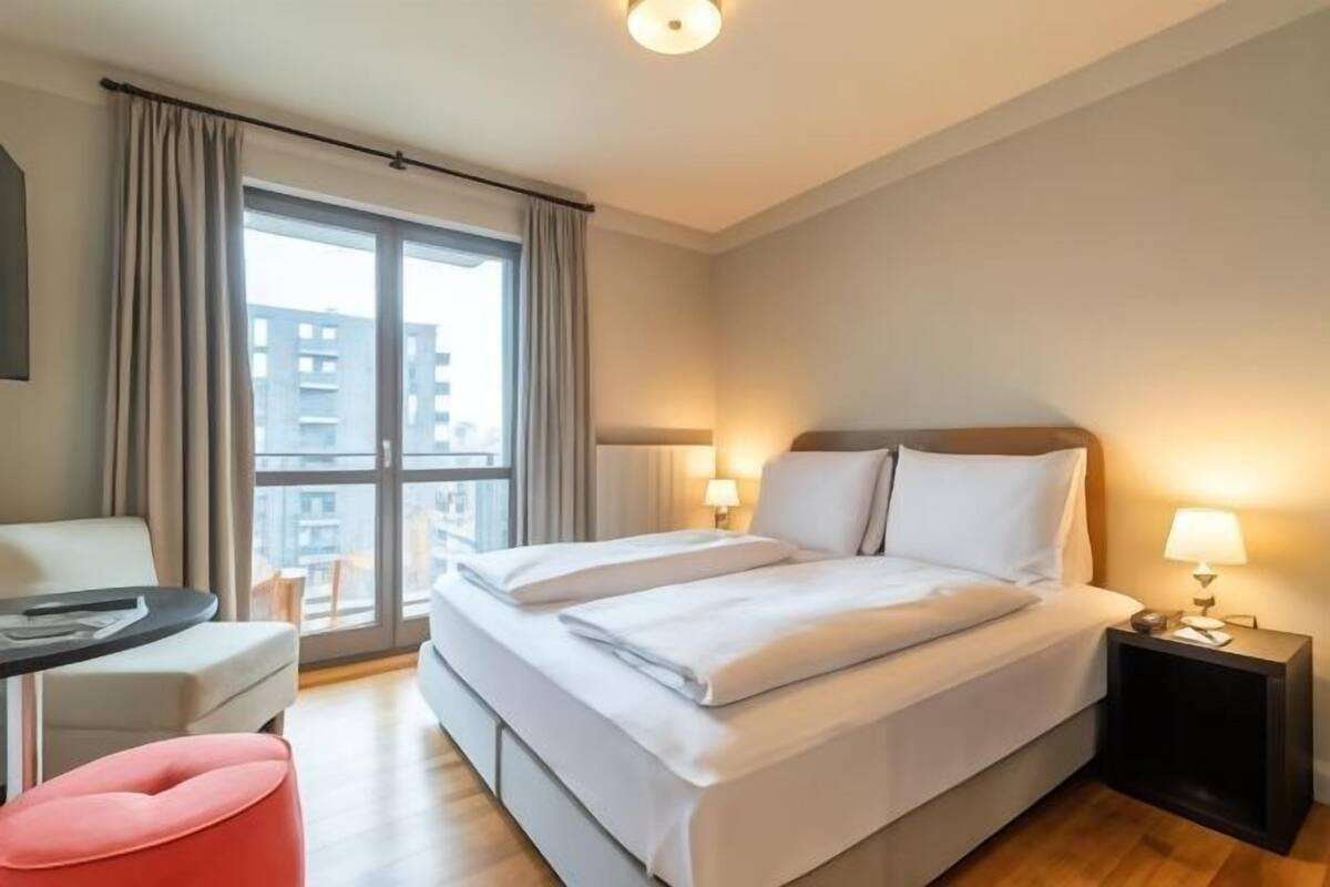 Premium bedding, pillowtop beds, in-room safe, blackout drapes