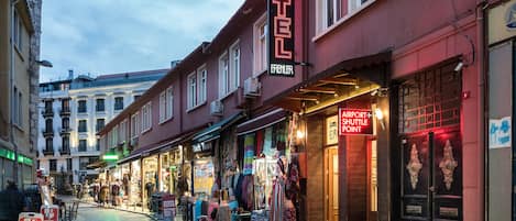 Entrée de l’hébergement