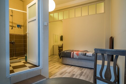 Erenler Hostel & Hotel