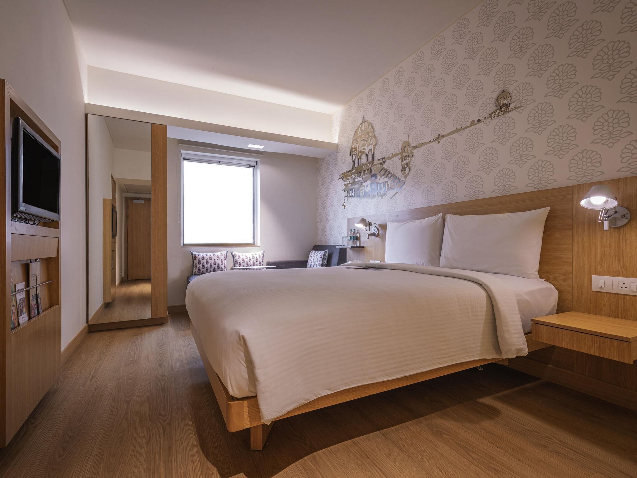 Family Room | Premium bedding, in-room safe, desk, laptop workspace