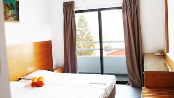 Free WiFi, bed sheets