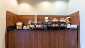 Free daily buffet breakfast