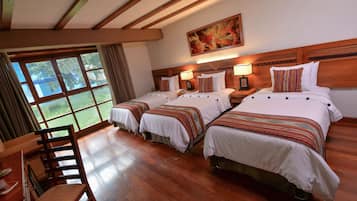 Chambre Triple (Street View) | Vue de la chambre