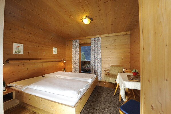 Standard-Doppelzimmer