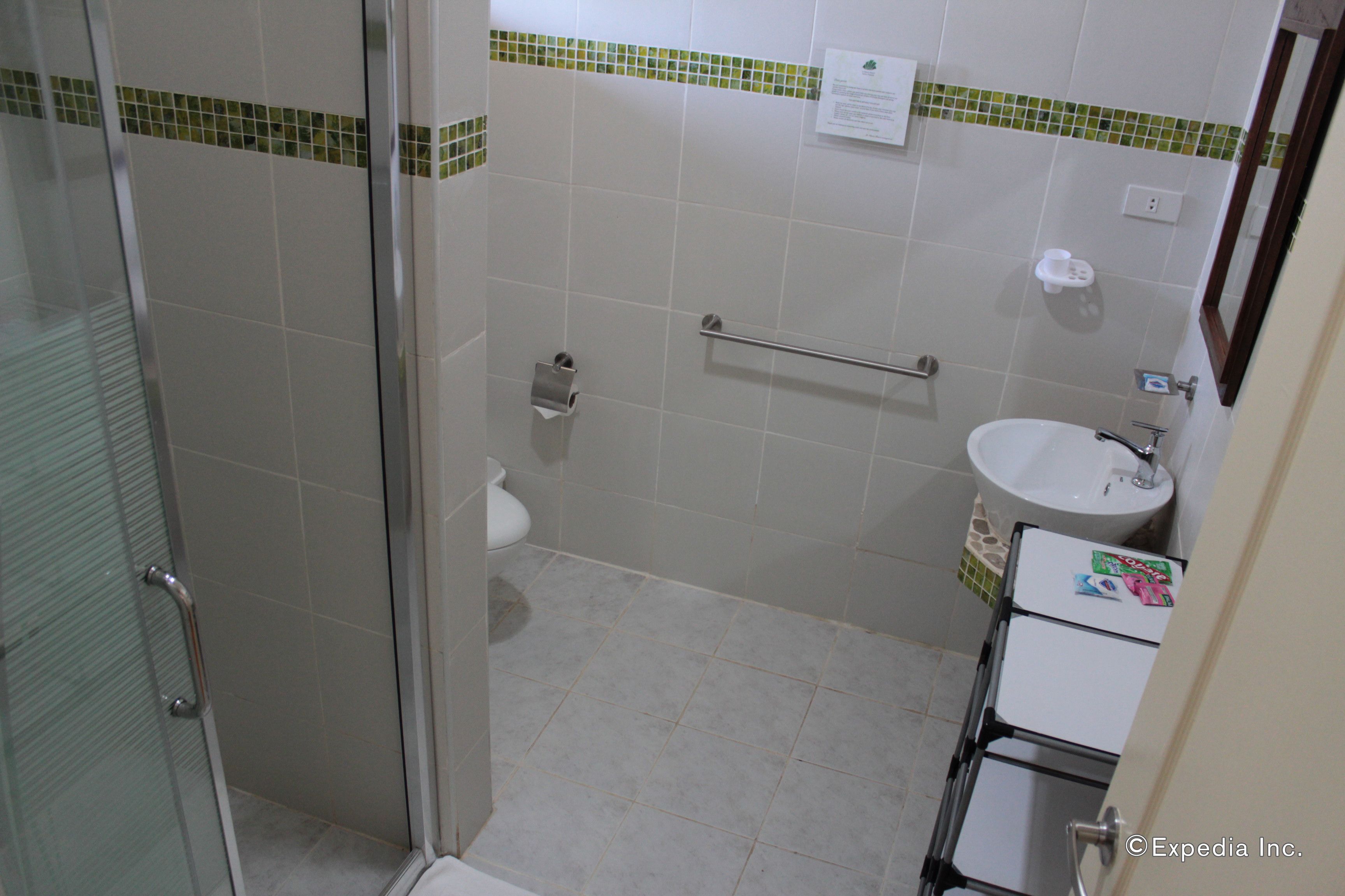 shower, free toiletries, hair dryer, bathrobes