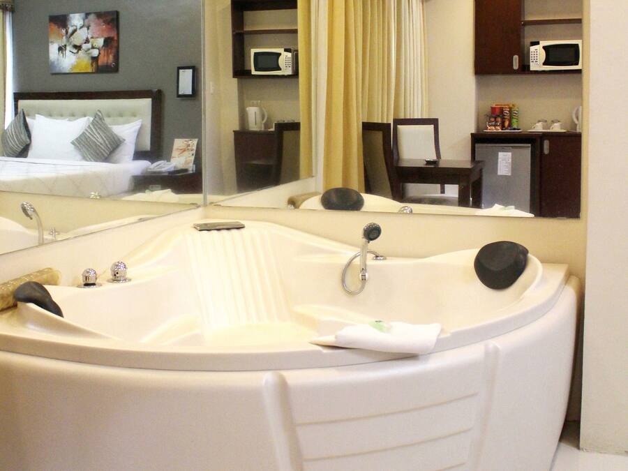 Executive | Boblebad