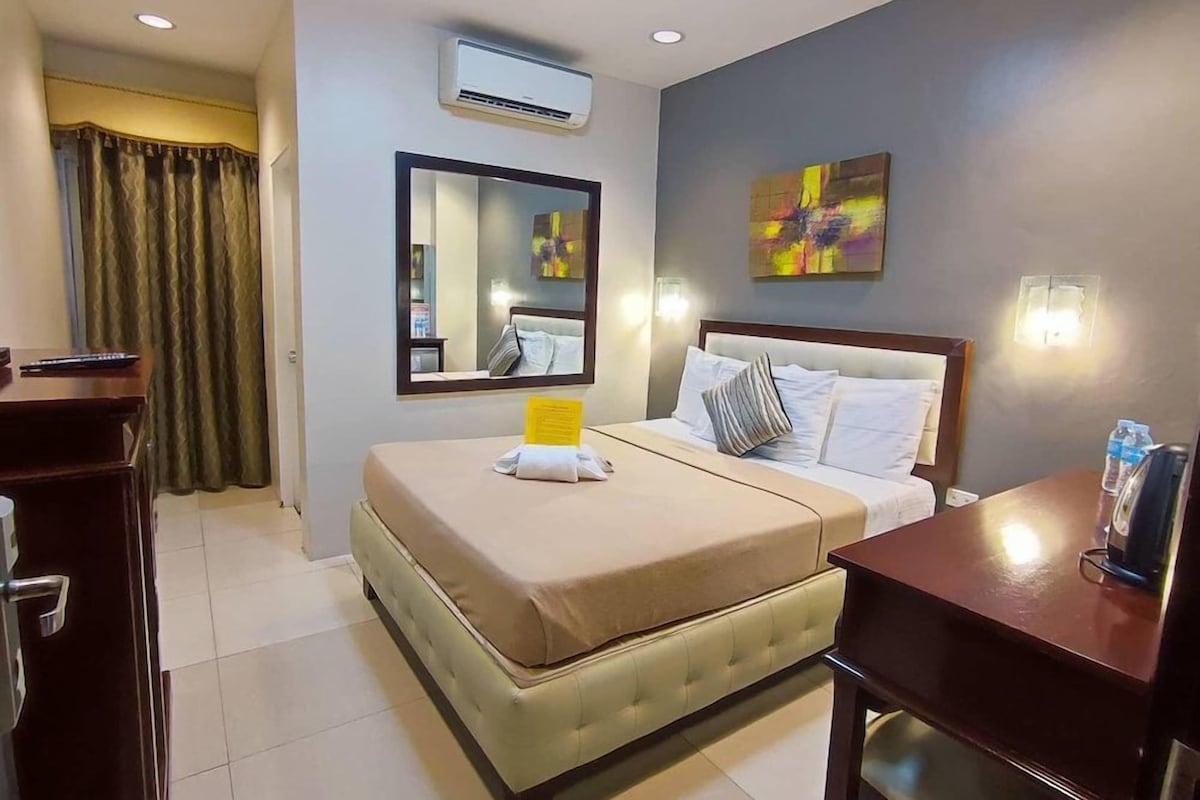 Memory foam beds, minibar, in-room safe, blackout drapes