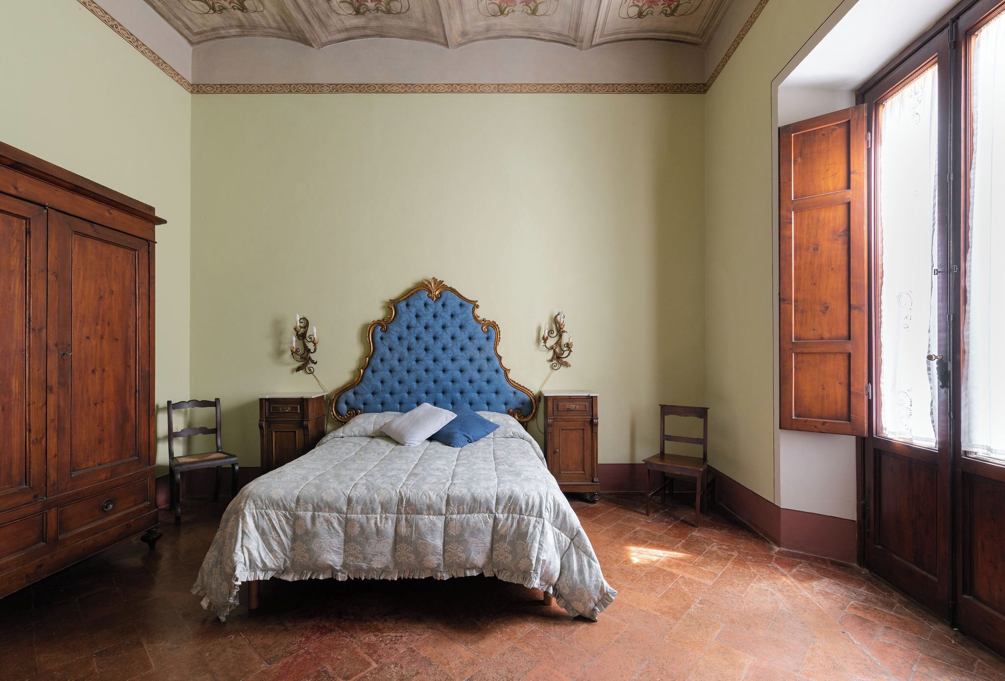 وسيلة راحة في الغرفة