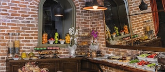 Meroddi Galata Mansion