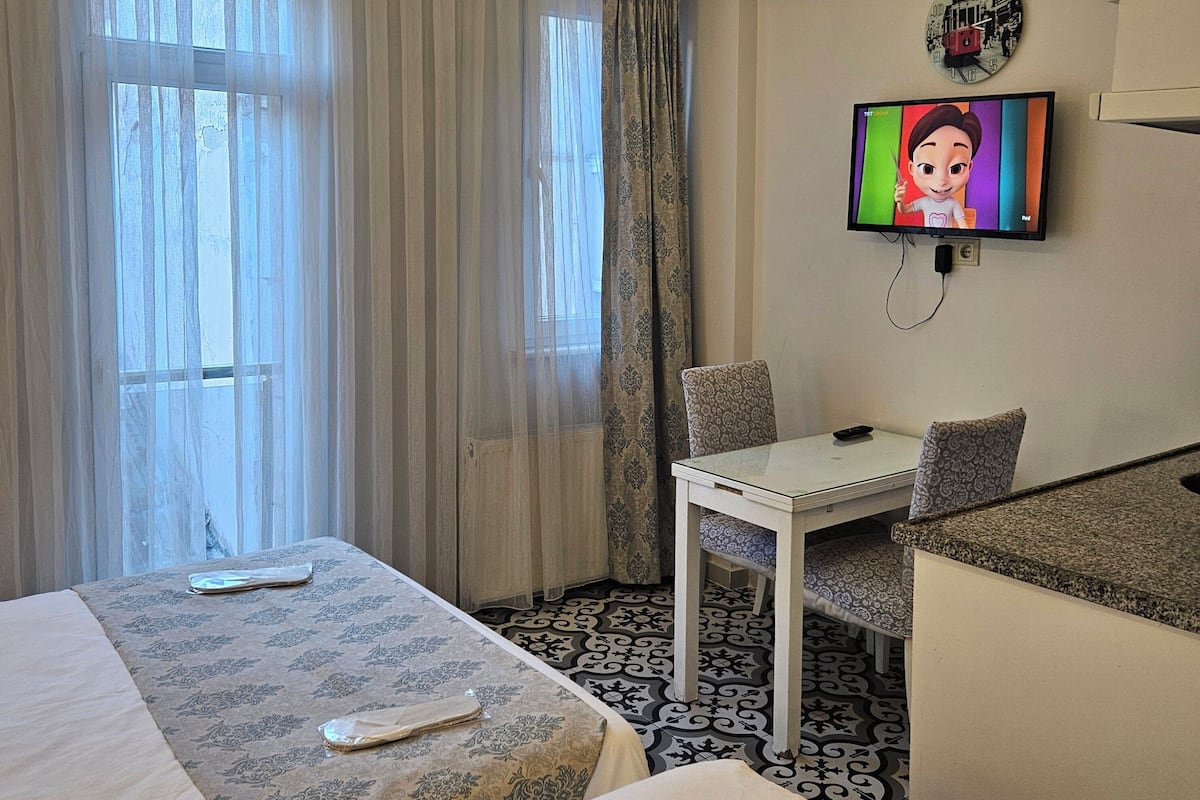 Minibar, in-room safe, soundproofing, iron/ironing board