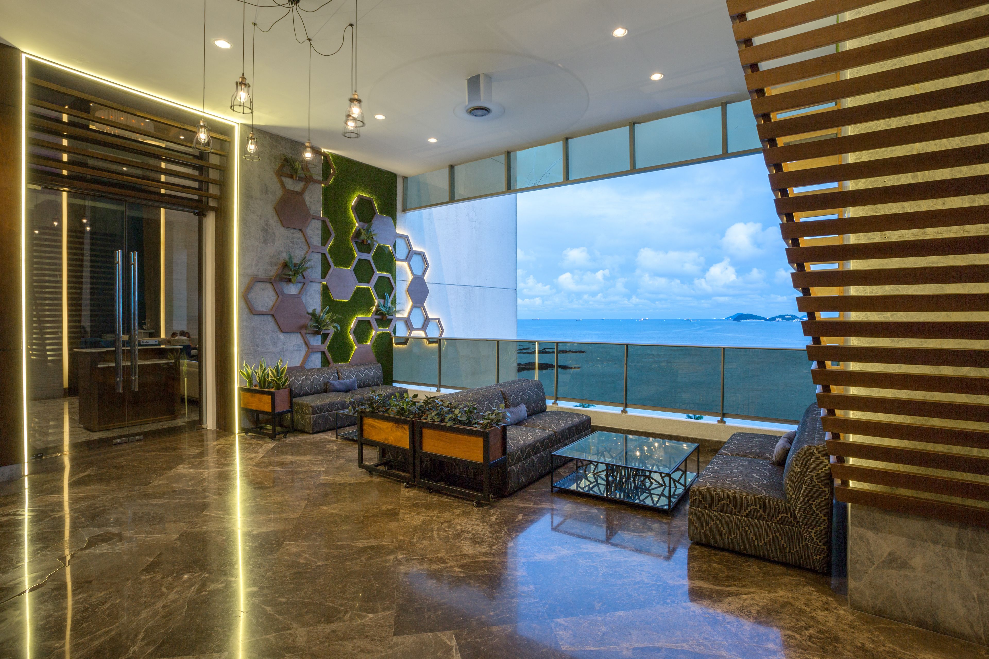 4 restaurants servant le petit déjeuner, spécialités Cuisine américaine