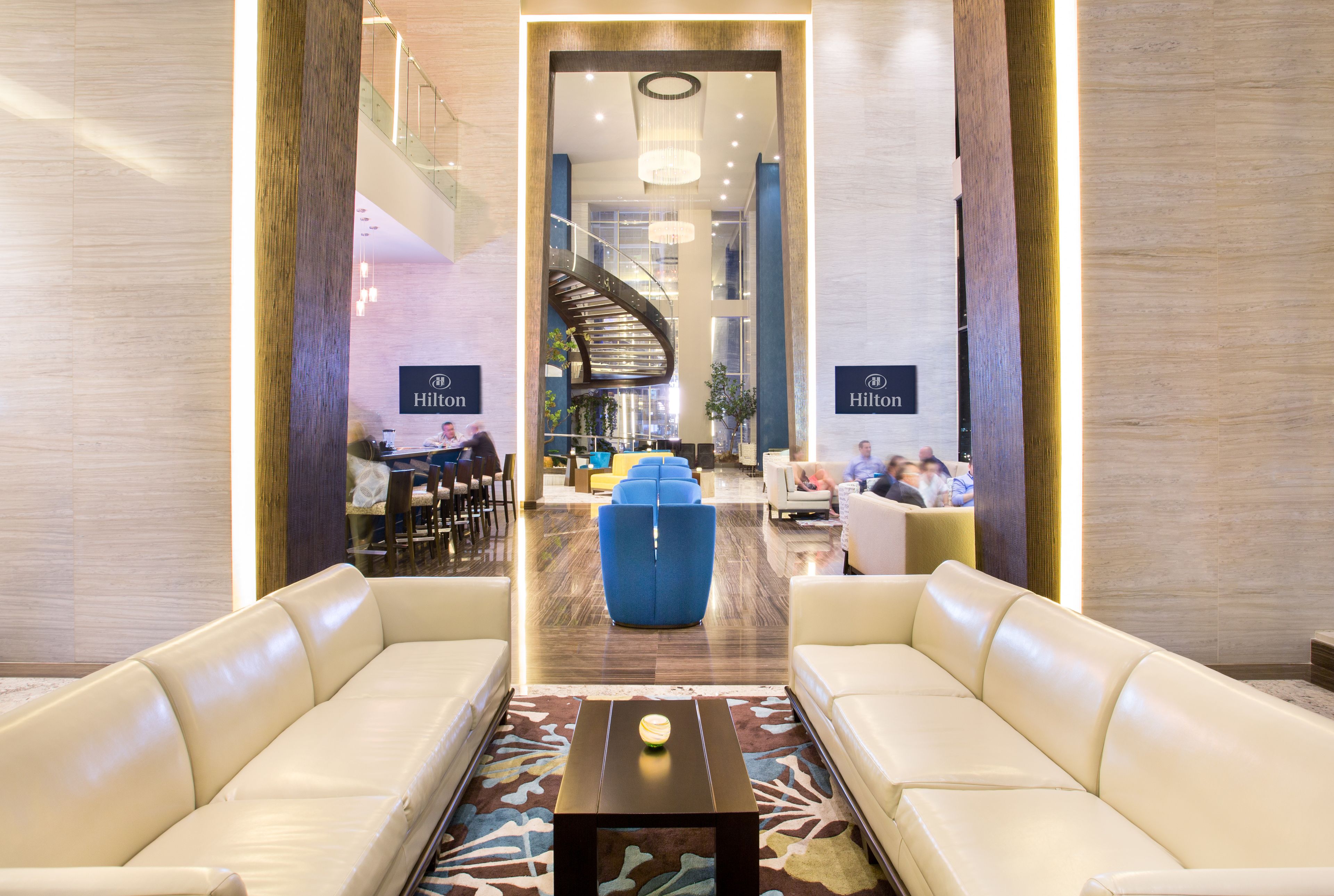 2 bars/lounges, poolside bar