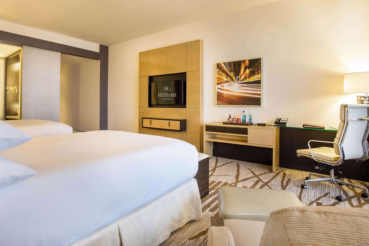 1 bedroom, premium bedding, minibar, in-room safe