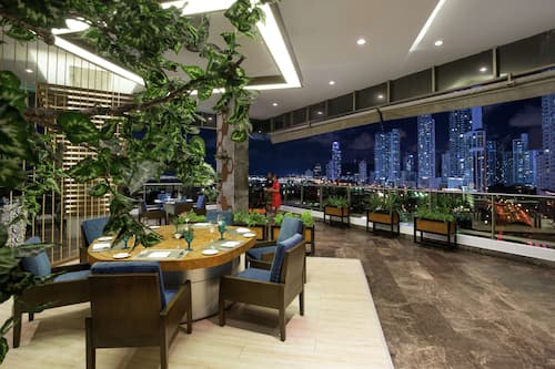 4 restaurantes: opção de café da manhã e almoço