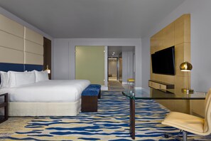 Master Suite | Premium bedding, minibar, in-room safe, desk