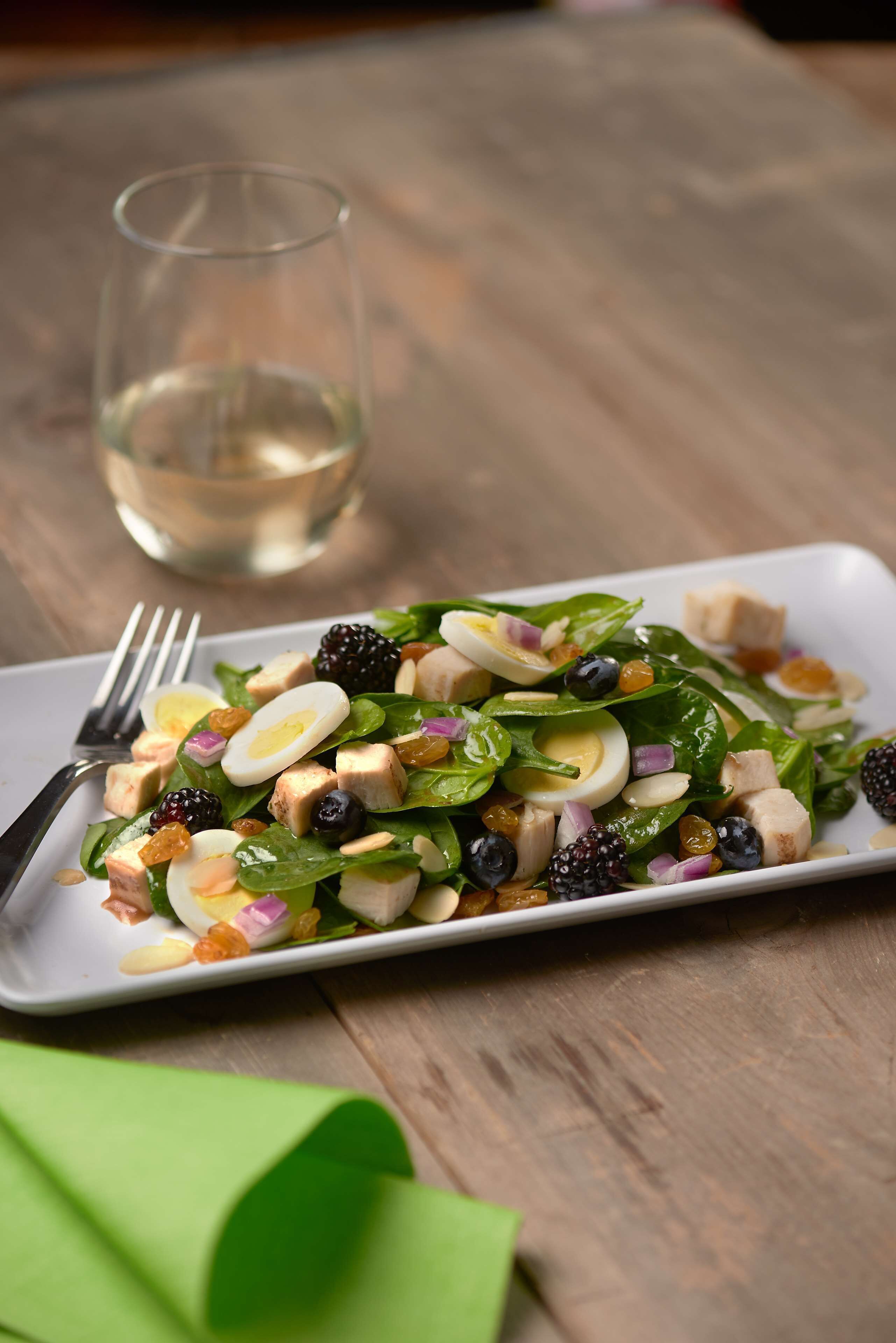 breakfast, lunch, dinner served; american cuisine