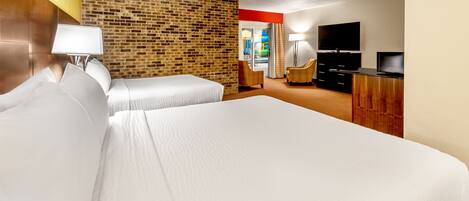 Ropa de cama de alta calidad, colchones con pillow-top y escritorio