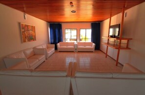 Lobby-Lounge
