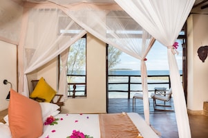 Deluxe Ocean Front Suite | Vistas del balcón