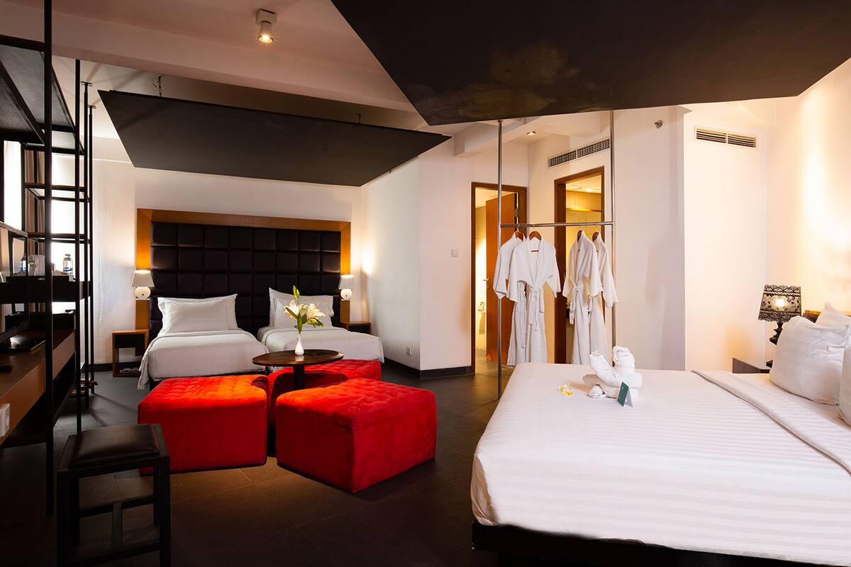 Phòng dành cho gia đình | Bộ đồ giường cao cấp, minibar, két bảo mật tại phòng, bàn 