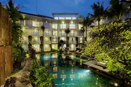 Outdoor pool, open 6:30 AM to 6:30 PM, pool umbrellas, sun loungers