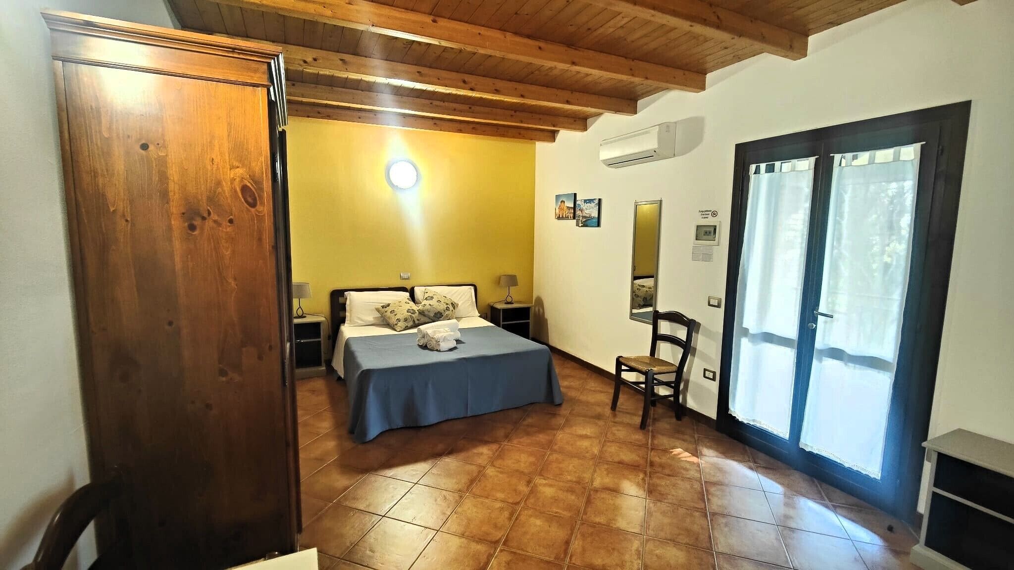 Deluxe Room, 1 Double Bed, Pool View, Poolside | In-room safe, desk, iron/ironing board, free WiFi