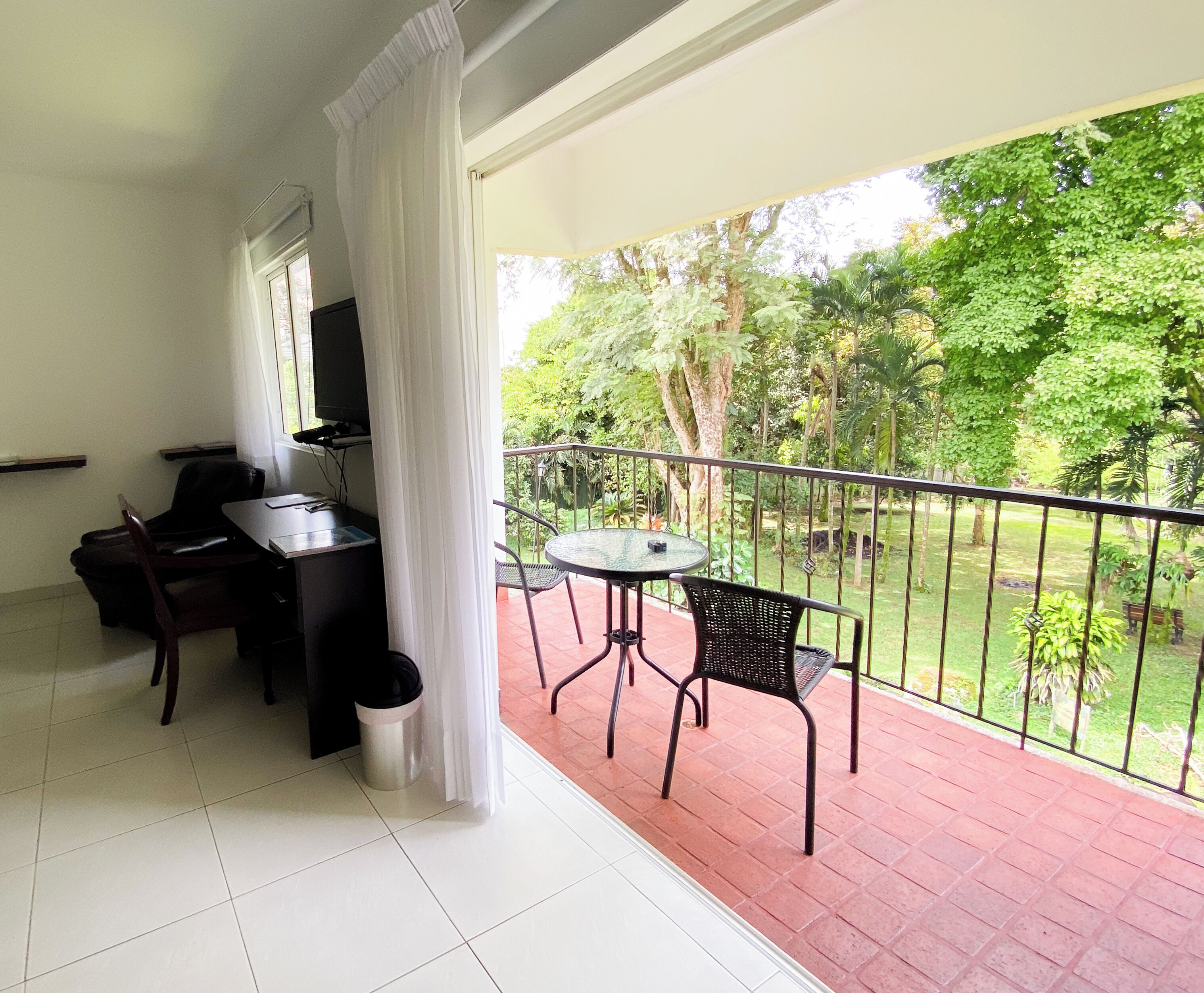 Habitación doble superior | 1 habitación, escritorio y insonorización 