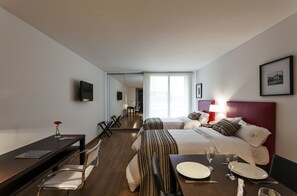 Deluxe Room | Premium bedding, down duvets, minibar, in-room safe - 1495 Apart (Rosario)