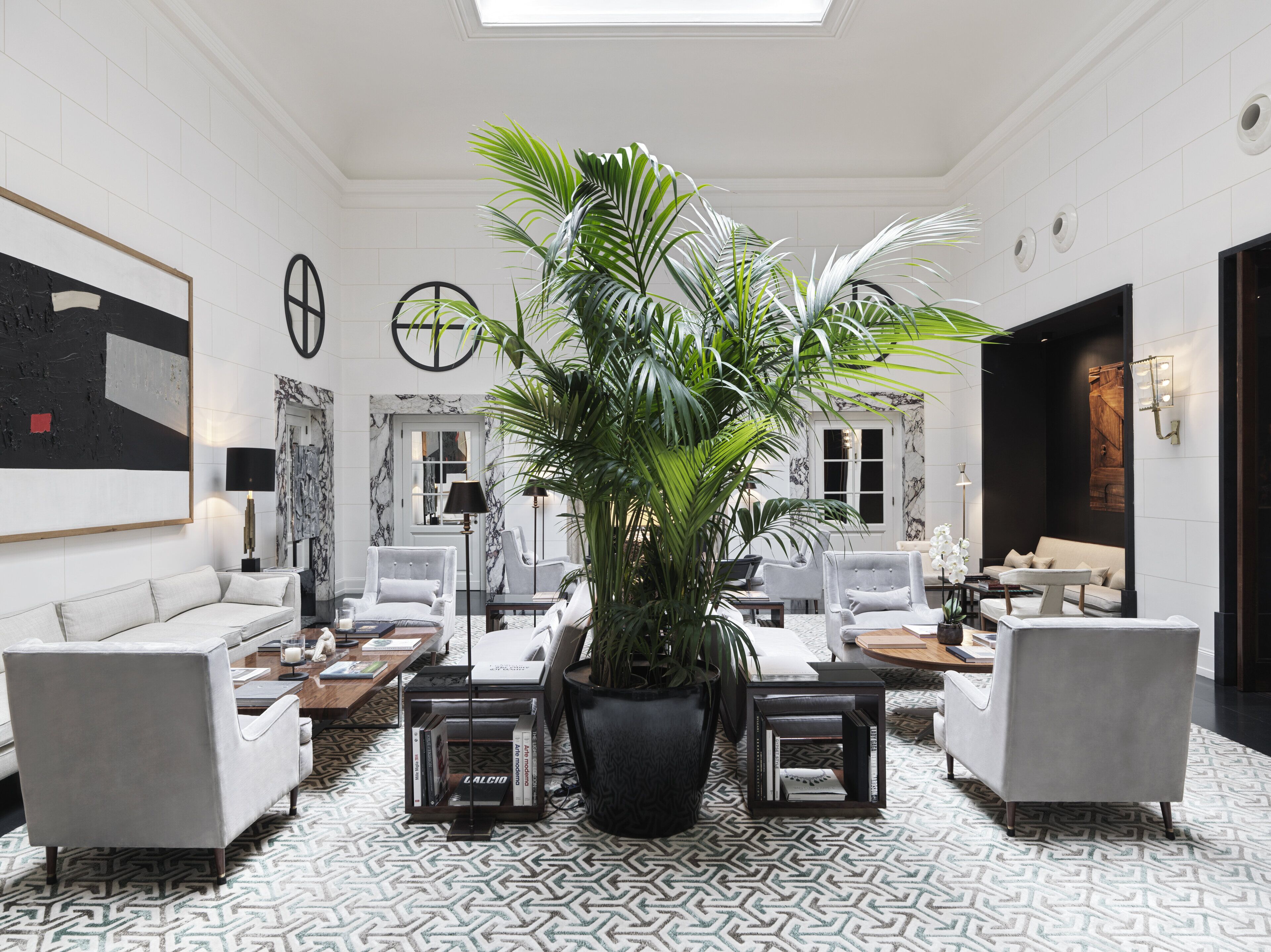 flat-screen tv, pay films