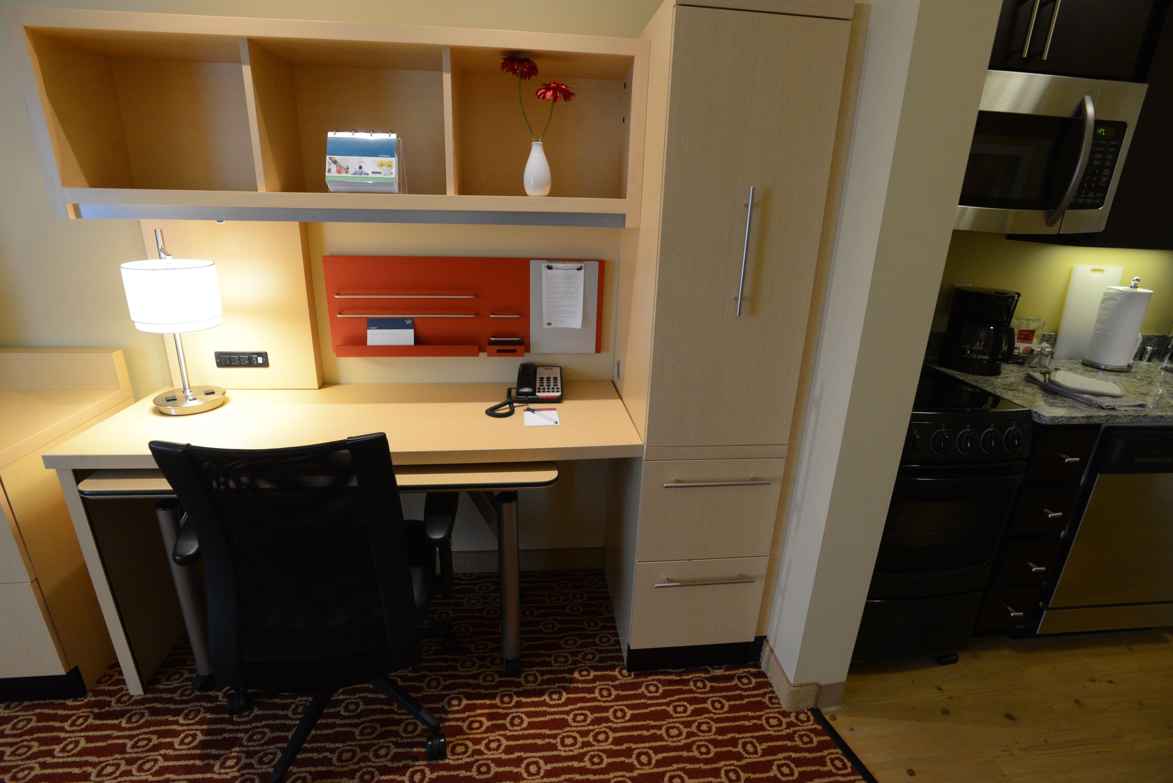 in-room business centre