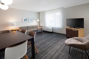 Suite, 2 Bedrooms | Premium bedding, down comforters, pillowtop beds, in-room safe