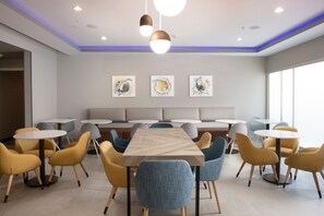 Desayuno continental incluido todos los días