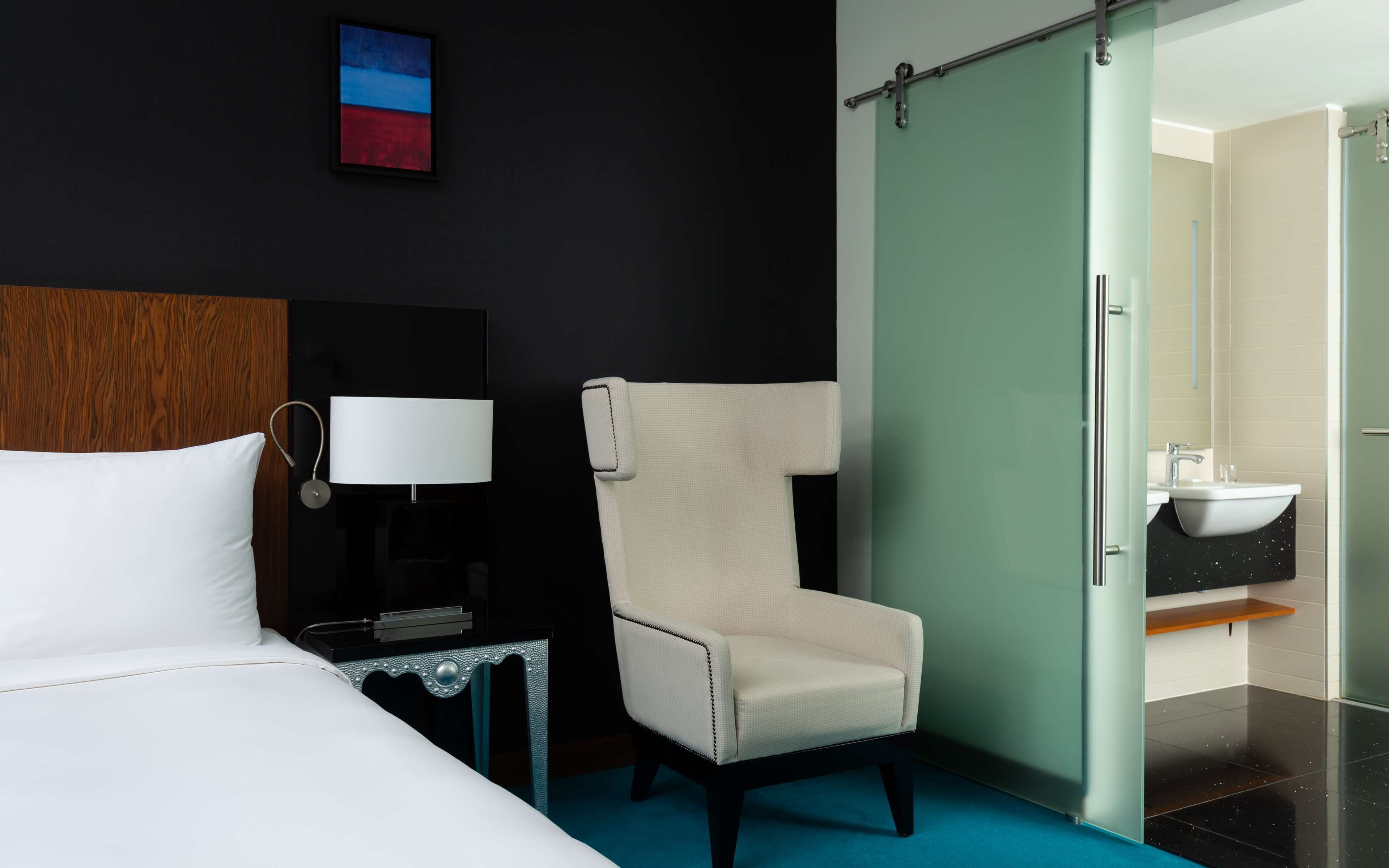 Suite | Free minibar items, in-room safe, desk, iron/ironing board