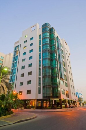 Exterior - One Pavilion Luxury Serviced Apartments (Manama)