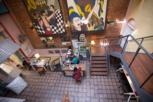 Mostrador para check-in y check-out