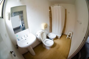 Triple Room, Private Bathroom | Bathroom | Shower, rainfall showerhead, hair dryer, bidet