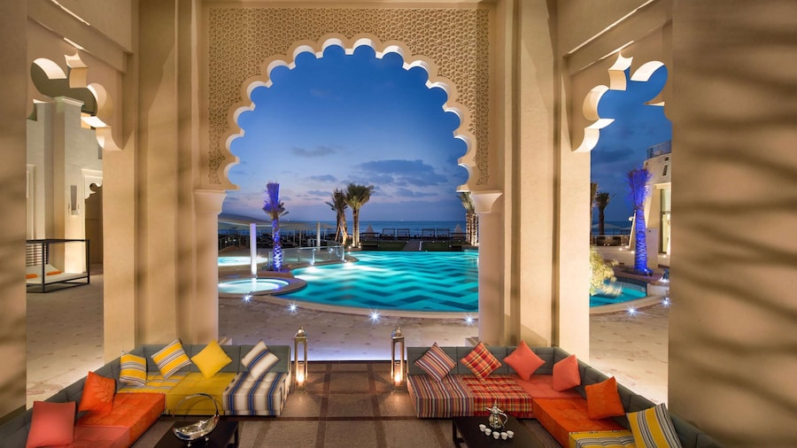 Bahi Ajman Palace Hotel