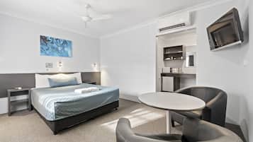 Desk, iron/ironing board, free WiFi, bed sheets