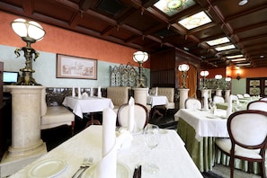 Daily buffet breakfast (USD 11 per person)