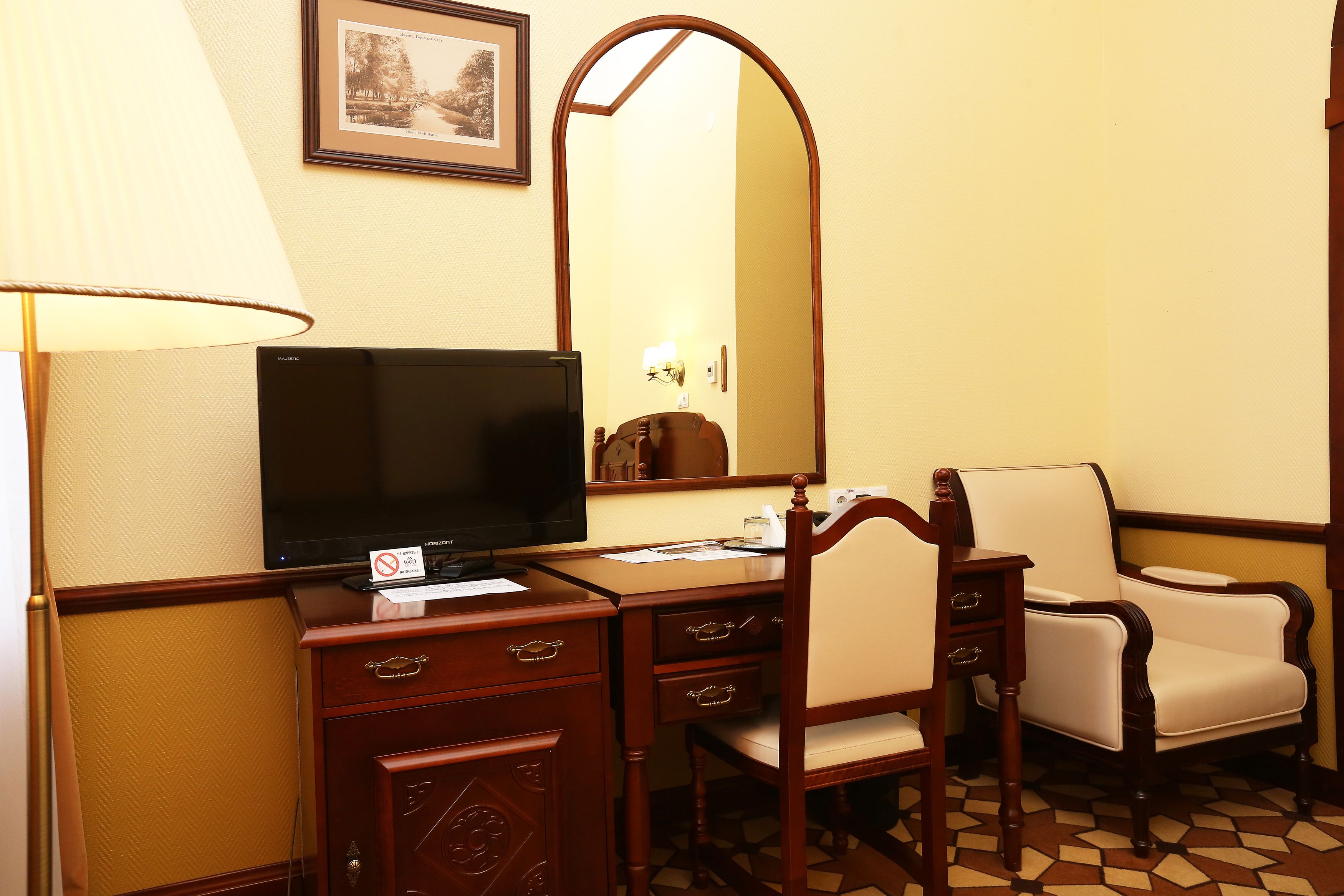 single room | room amenity