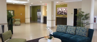 La Quinta Inn & Suites by Wyndham Gonzales LA