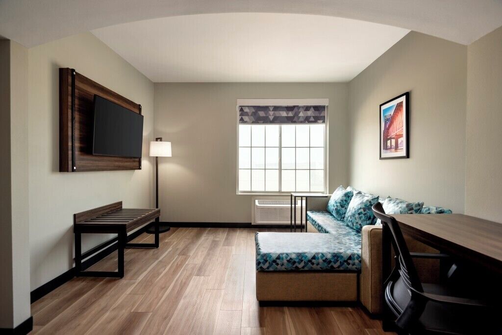 Quarto luxo, 1 cama King, para não fumantes | Roupas de cama premium, camas com colchões pillow-top, escrivaninha