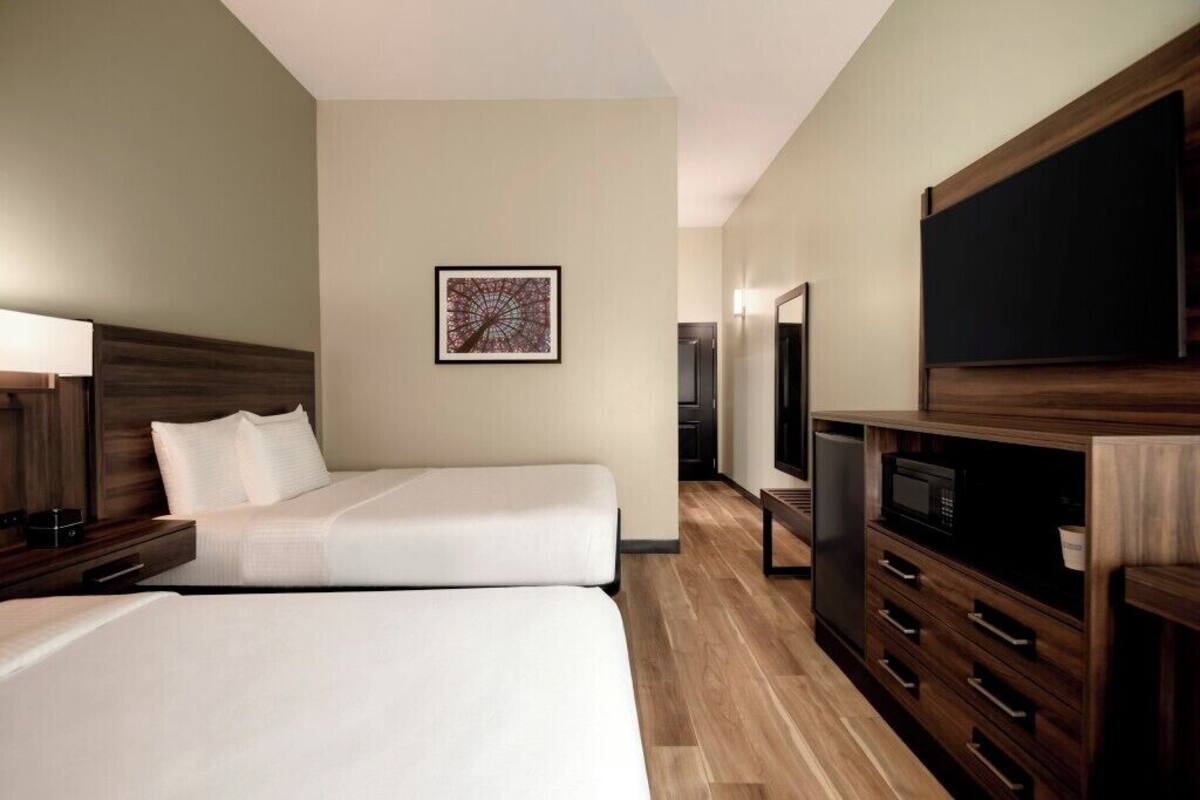 Premium bedding, pillowtop beds, desk, iron/ironing board
