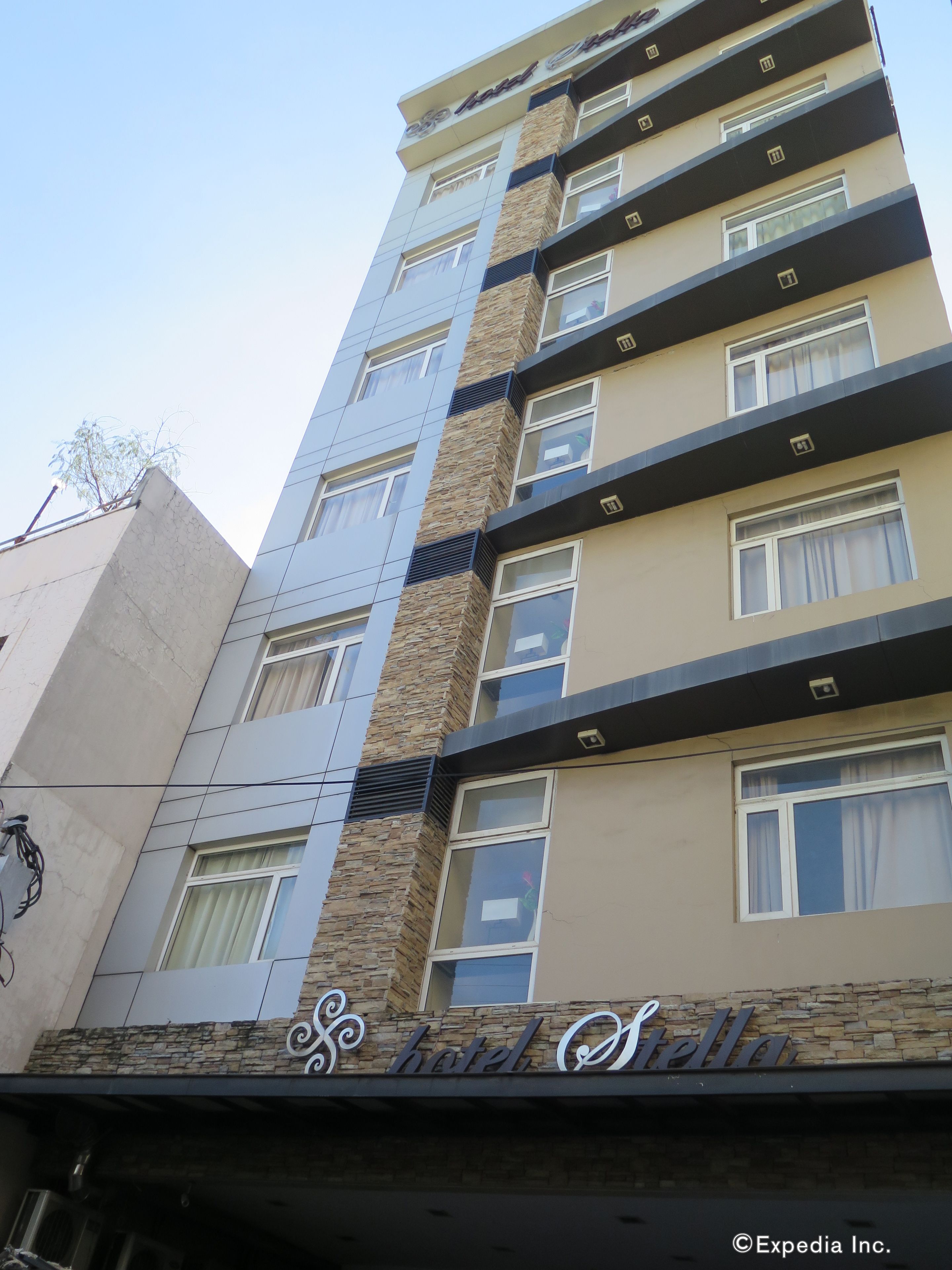 ด้านหน้าที่พัก