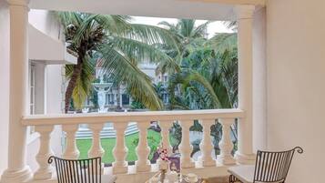 Hotel Unit (Superior Room) | Balcony