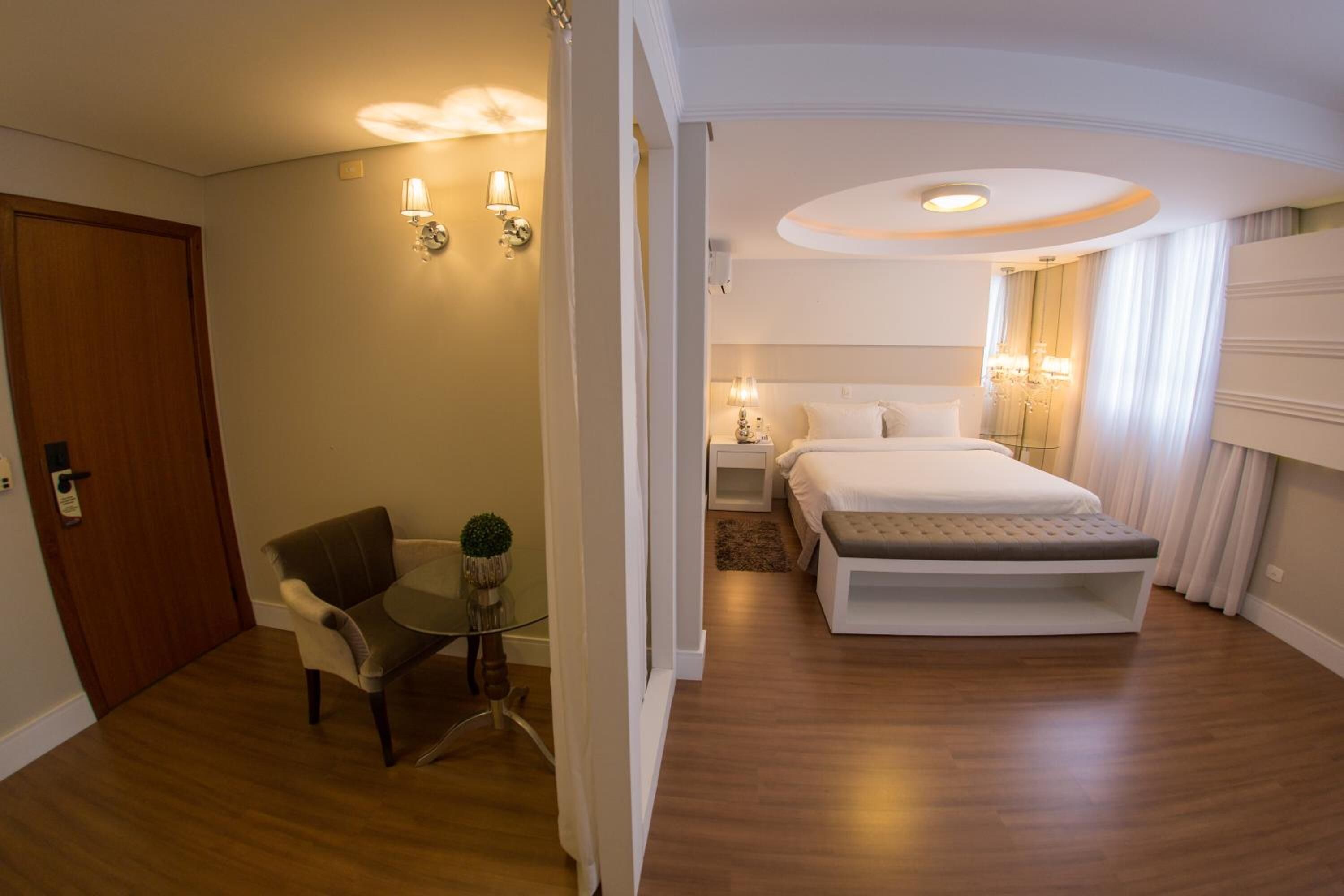 minibar, in-room safe, desk, blackout curtains