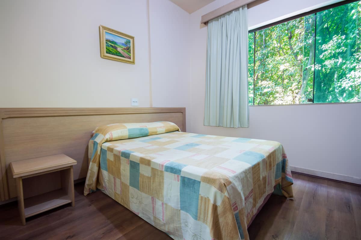 Executive Double Room | Minibar, free WiFi, bed sheets