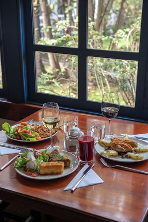 Breakfast, lunch and dinner served  - Hacienda La Ciénega (Tanicuchi)