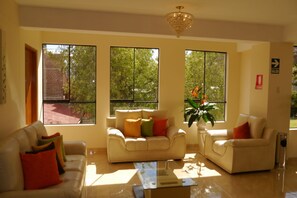 Sittområde i lobbyn