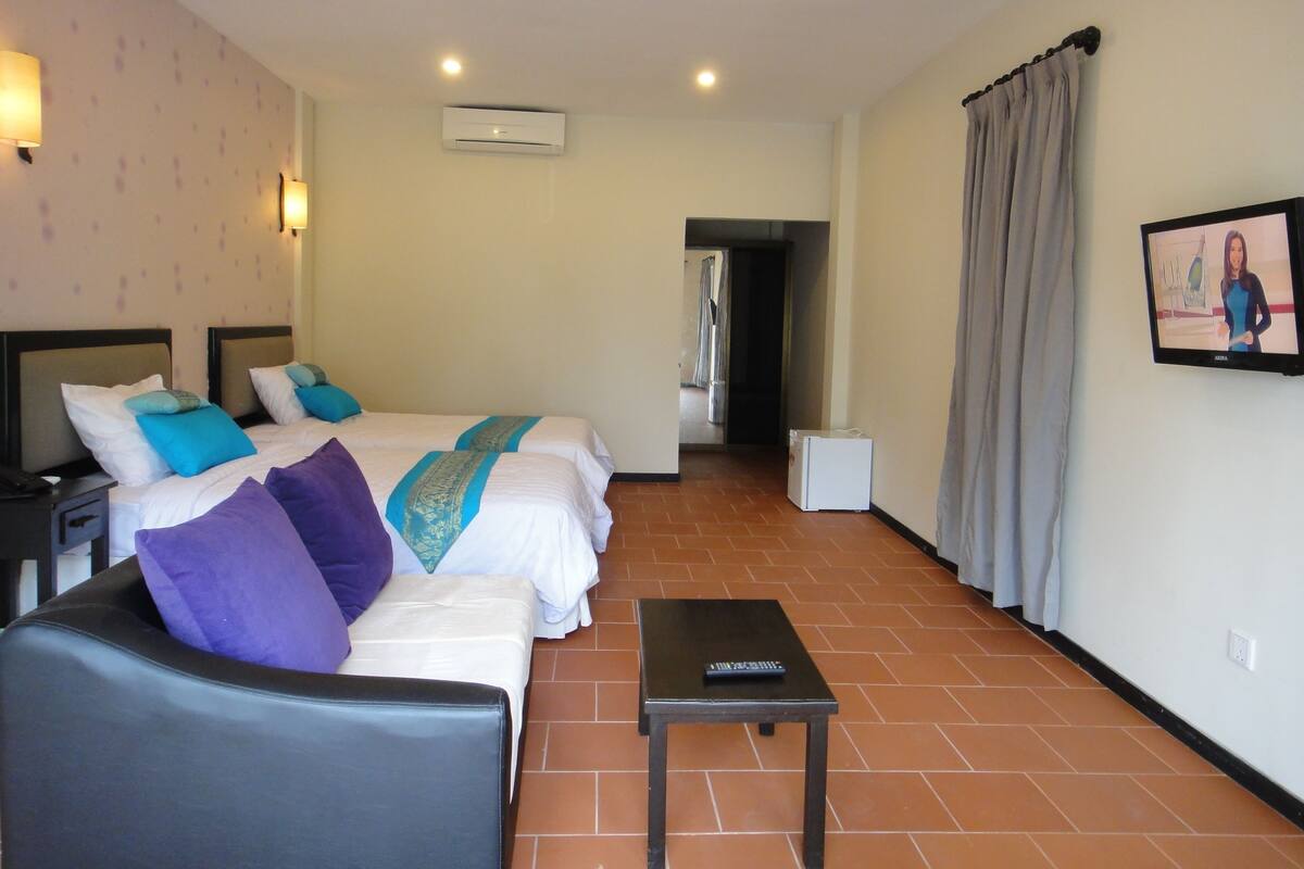 Chambre Supérieure, 2 lits une place
